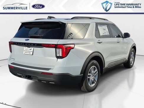 New 2026 Ford Explorer Active RWD image 3