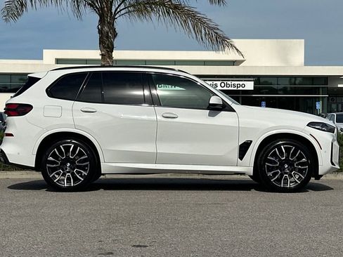 Used 2024 BMW X5 sDrive40i w/ M Sport Package image 2