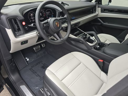 New 2026 Porsche Cayenne S AWD/4WD image 4