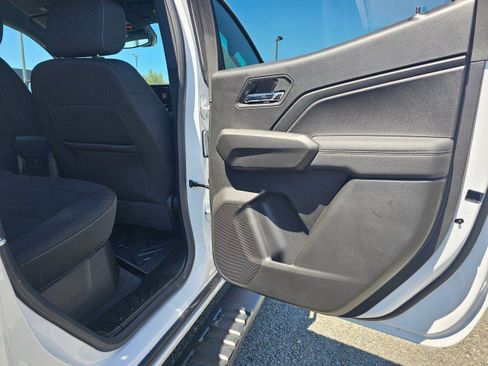 Used 2024 GMC Canyon Elevation w/ Convenience Package AWD/4WD image 15