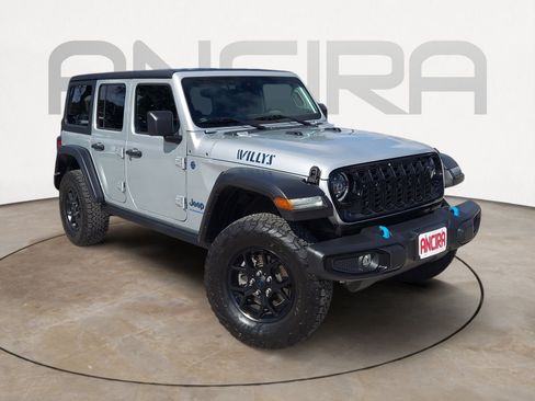 Used 2024 Jeep Wrangler Unlimited AWD/4WD image 4