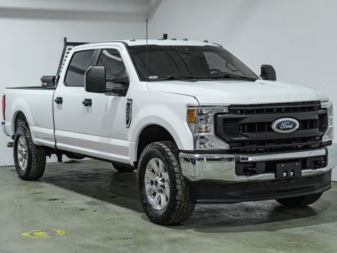 Used 2021 Ford F250 XL w/ Power Equipment Group image 7