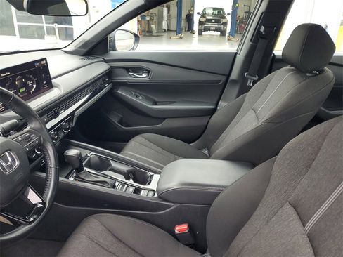 Used 2024 Honda Accord Sport image 13