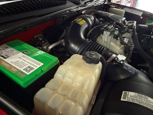 Used 2007 GMC Sierra 3500 SLT w/ Heavy-Duty Power Package AWD/4WD image 33