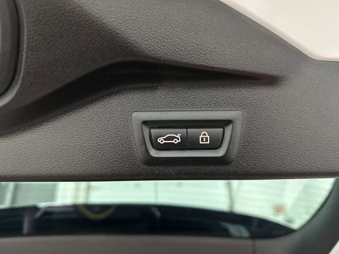 Used 2021 BMW X5 xDrive45e w/ M Sport Package image 38