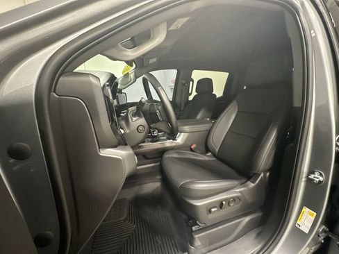 Used 2023 GMC Sierra 1500 SLT w/ SLT Premium Plus Package AWD/4WD image 15