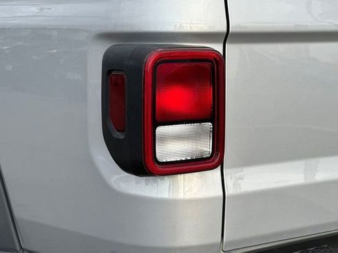 Certified 2022 Jeep Gladiator Sport image 25