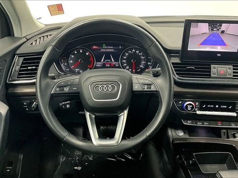 Used 2022 Audi Q5 2.0T Premium w/ Convenience Package image 7
