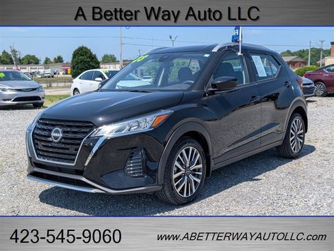 Used 2023 Nissan Kicks SV FWD image 1