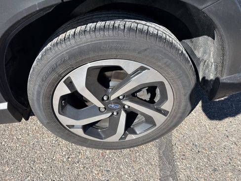 Used 2024 Subaru Forester Touring image 7