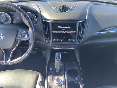 Used 2022 Maserati Levante Modena image 12