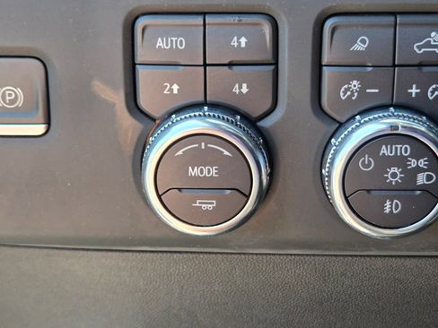 Used 2023 GMC Sierra 1500 Denali w/ Technology Package AWD/4WD image 29