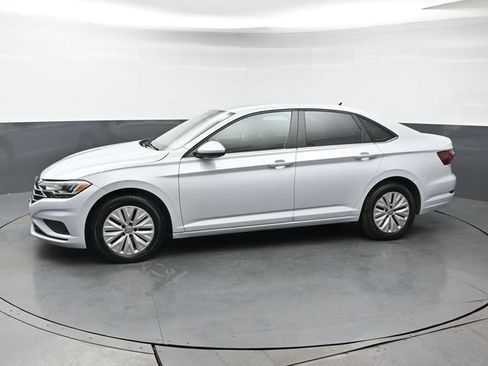 Used 2019 Volkswagen Jetta S w/ Driver Assistance Package FWD image 2