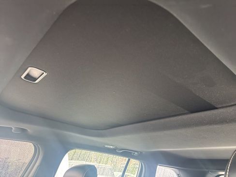 Used 2022 Jeep Grand Cherokee Altitude image 8