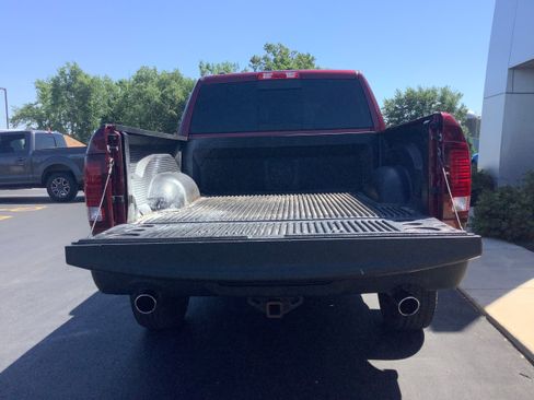 Used 2019 RAM 1500 Warlock AWD/4WD image 5