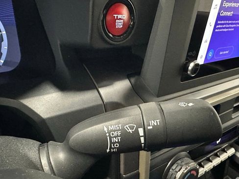 Used 2025 Toyota Tacoma TRD Off-Road image 23