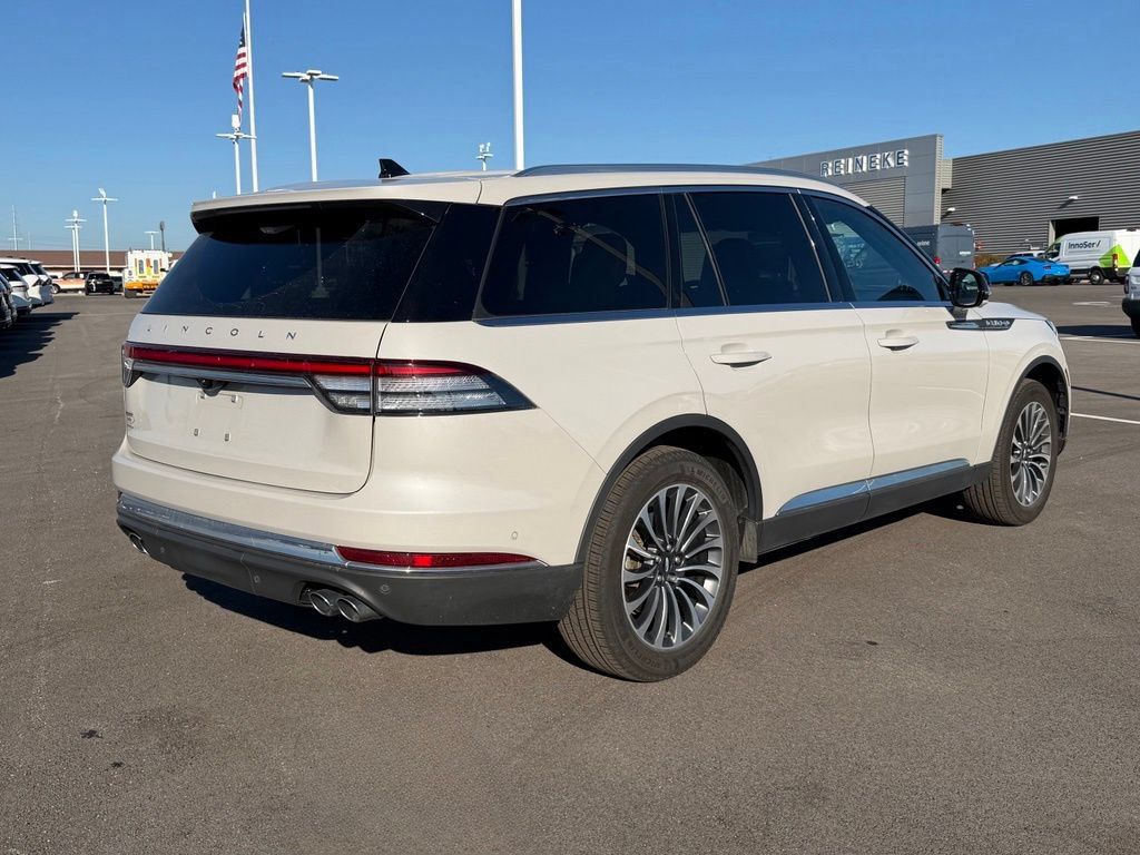 Used 2023 Lincoln Aviator Reserve w/ Equipment Group 201A AWD/4WD image 6