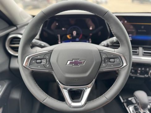 New 2025 Chevrolet Trax ACTIV image 17