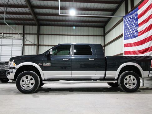 Used 2016 RAM 2500 Laramie image 5