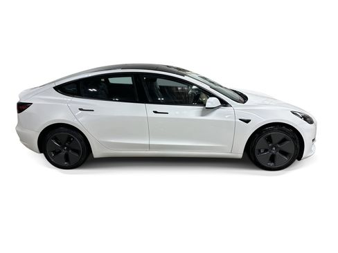 Certified 2023 Tesla Model 3 Standard Range RWD image 7