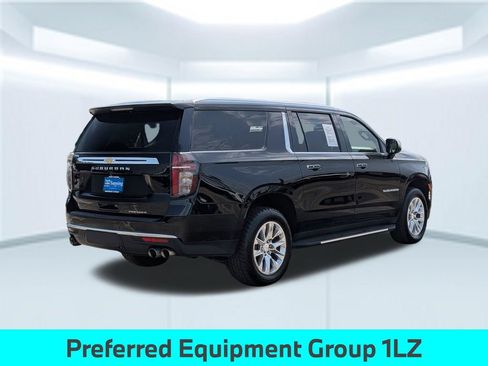 Used 2024 Chevrolet Suburban Premier AWD/4WD image 6