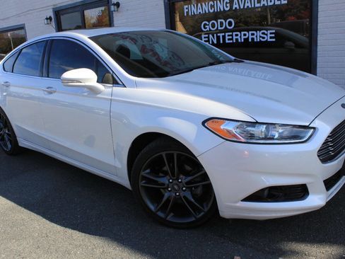 Used 2016 Ford Fusion Titanium image 10