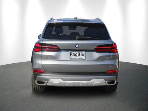 Certified 2024 BMW X5 xDrive40i w/ Premium Package AWD/4WD image 5