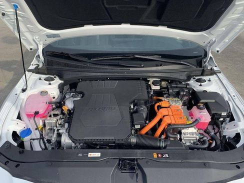 New 2025 Hyundai Elantra SEL image 67