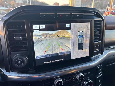 Used 2022 Ford F150 Lariat w/ Max Trailer Tow Package image 22