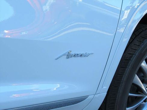 New 2026 Buick Enclave Avenir image 8