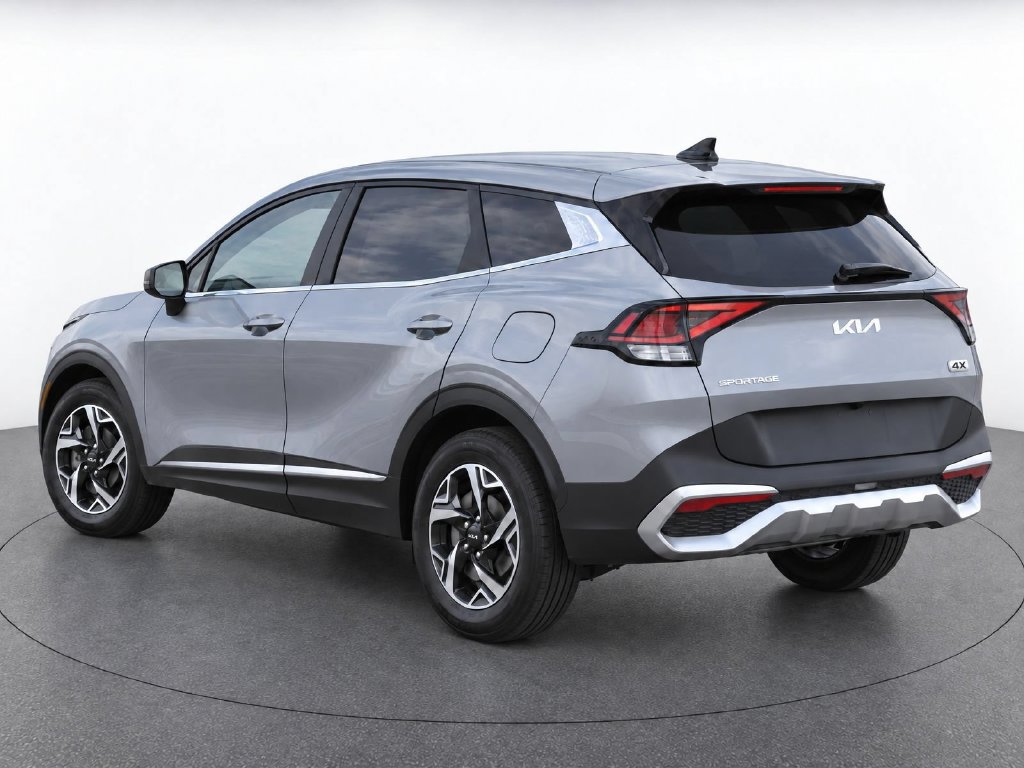 Used 2023 Kia Sportage LX AWD/4WD image 5