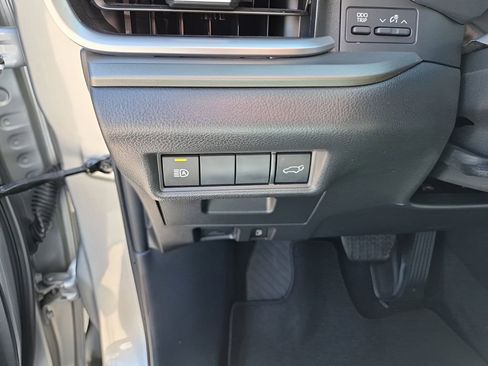 Used 2024 Toyota Grand Highlander XLE image 31