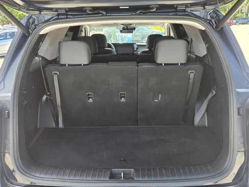 Used 2023 Hyundai Palisade SEL AWD/4WD image 16