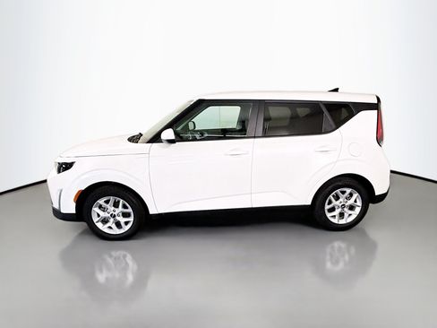 Used 2024 Kia Soul LX w/ Option Group 015 FWD image 6