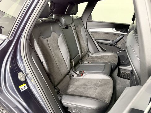 Used 2020 Audi SQ5 Premium w/ Convenience Package image 47