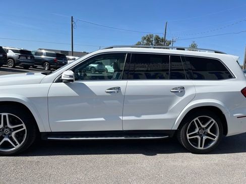 Used 2017 Mercedes-Benz GLS 550 4MATIC image 5