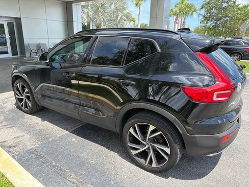 Used 2019 Volvo XC40 T5 R-Design AWD/4WD image 10