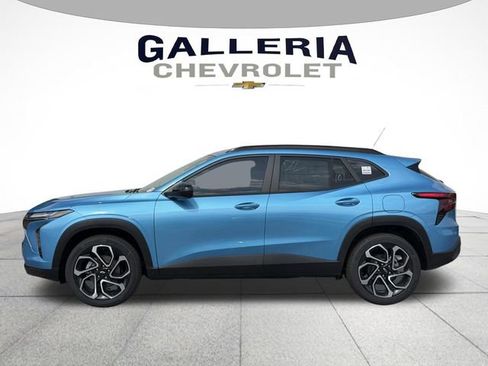 New 2026 Chevrolet Trax RS FWD image 4