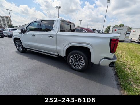 Used 2024 GMC Sierra 1500 Denali Ultimate AWD/4WD image 8
