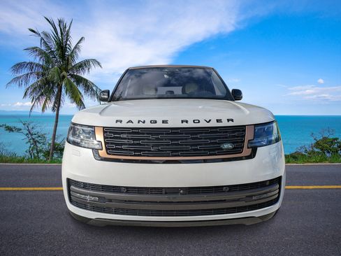 Used 2023 Land Rover Range Rover SE image 37