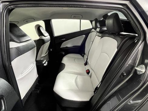 Used 2020 Toyota Prius XLE w/ Advanced Technology Package image 9