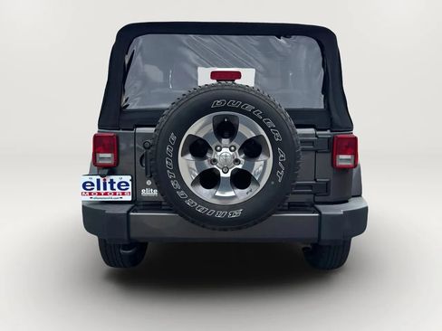 Used 2017 Jeep Wrangler Sahara w/ Connectivity Group image 4