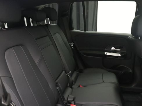 New 2026 Mercedes-Benz GLB 250 image 10