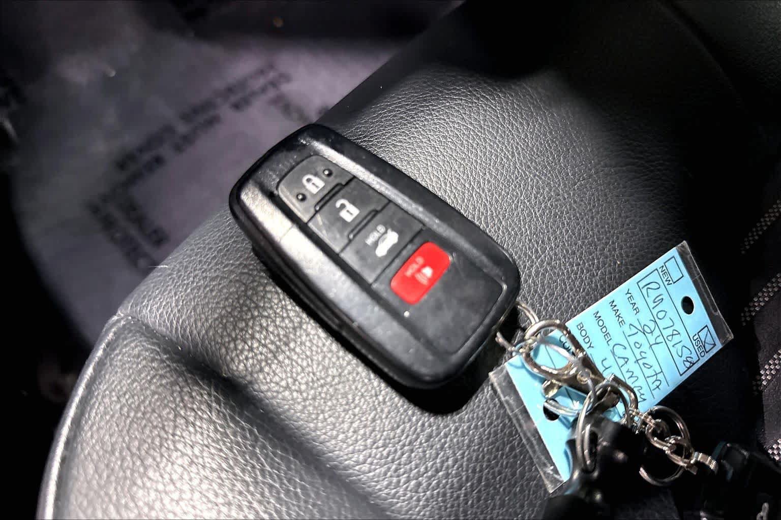 Used 2024 Toyota Camry SE w/ Convenience Package FWD image 15