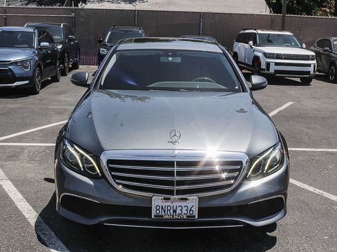 Used 2017 Mercedes-Benz E 300 image 2