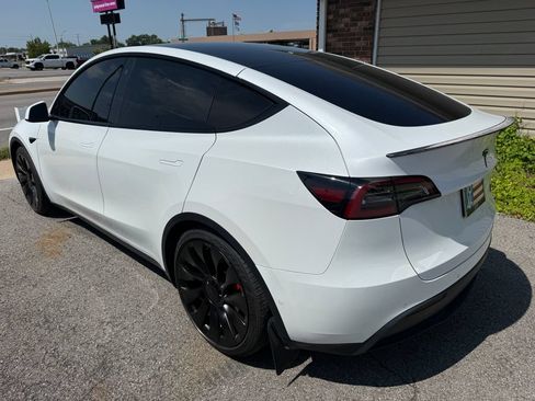 Used 2022 Tesla Model Y Performance AWD/4WD image 24