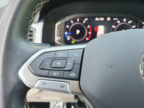 Used 2023 Volkswagen Atlas SE w/ Panoramic Sunroof Package AWD/4WD image 23