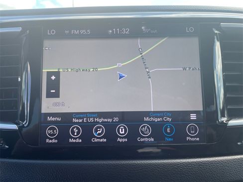 Used 2019 Chrysler Pacifica Touring-L Plus image 5