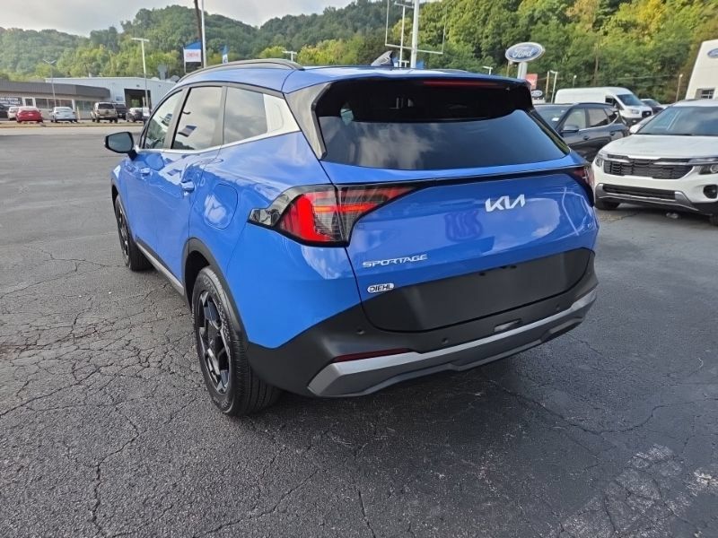 Certified 2026 Kia Sportage EX w/ EX Panorama Roof Package AWD/4WD image 5