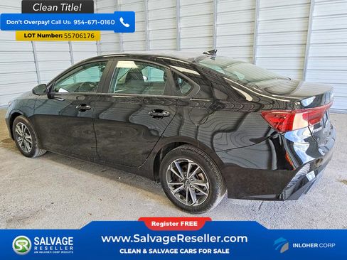 Used 2023 Kia Forte LXS FWD image 3